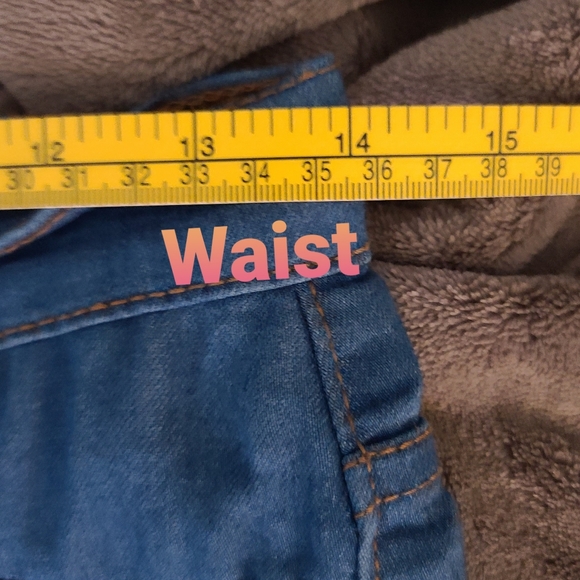 🦇2/$15-Vibrant jeans - Picture 7 of 16